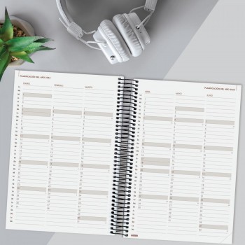 AGENDA ANUAL 2025 FINOCAM YEAR E11 165X242 1DP NEGRO